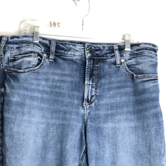 Silver Jeans Co. Suki slim boot blue wash SZ 18W x L31”. D11 - Picture 8 of 8